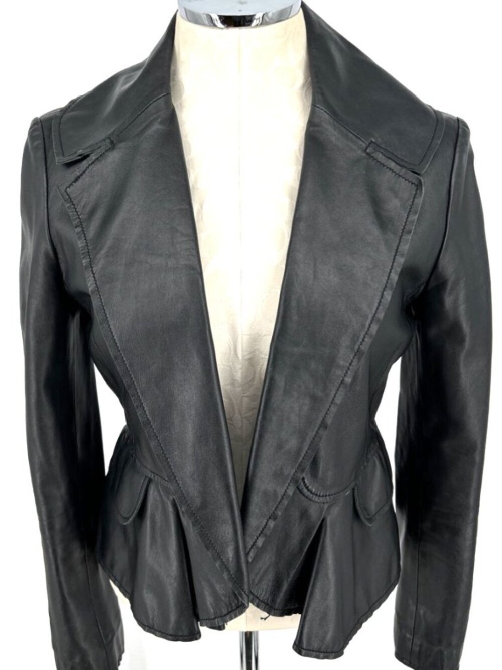 BCBGMAXAZRIA Black Leather Button Shoulder Peplum Hem Jacket Sz M Soft